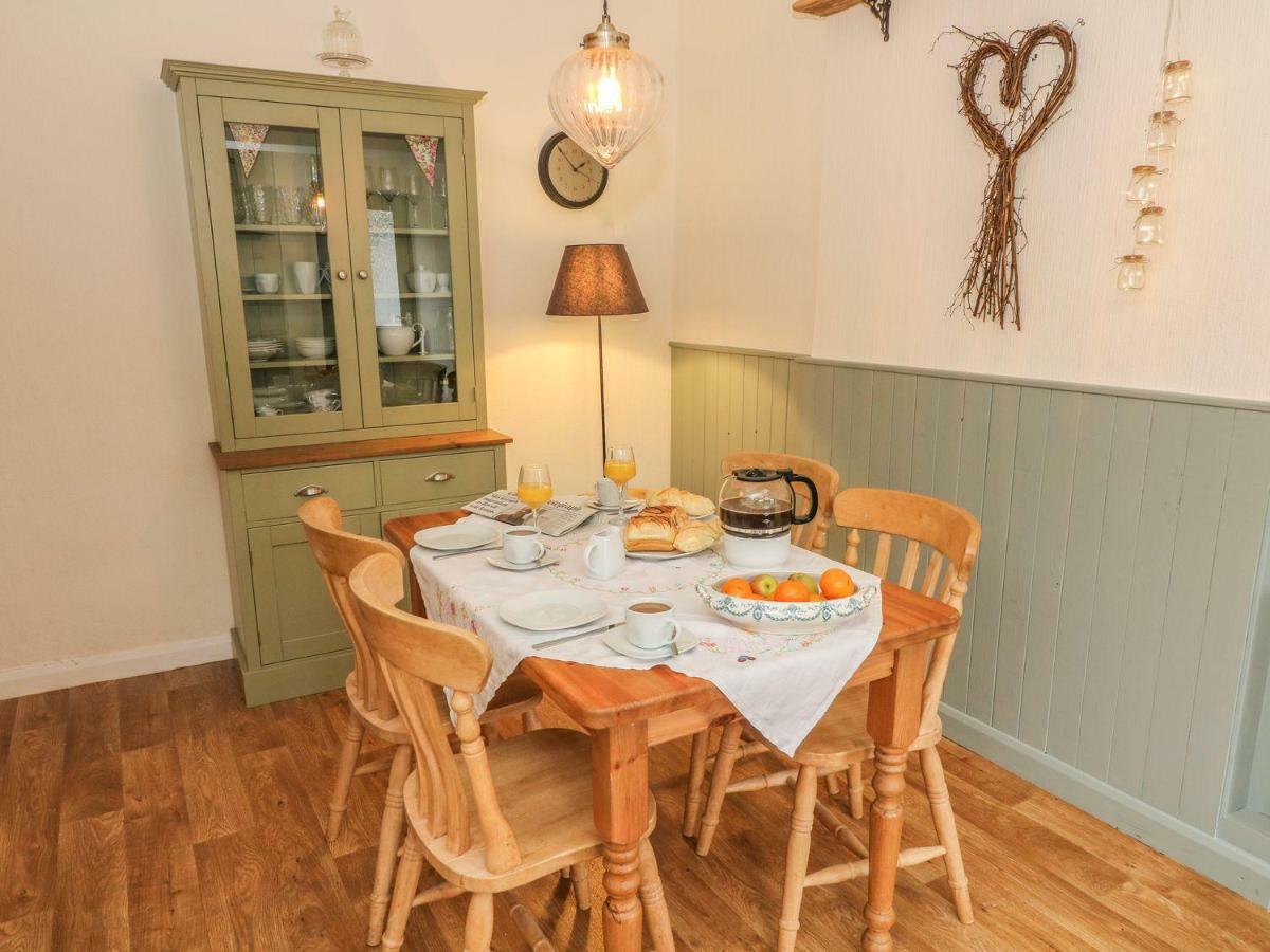 The Stopping Point- Exceptional Cumbrian Cottage Flookburgh Extérieur photo